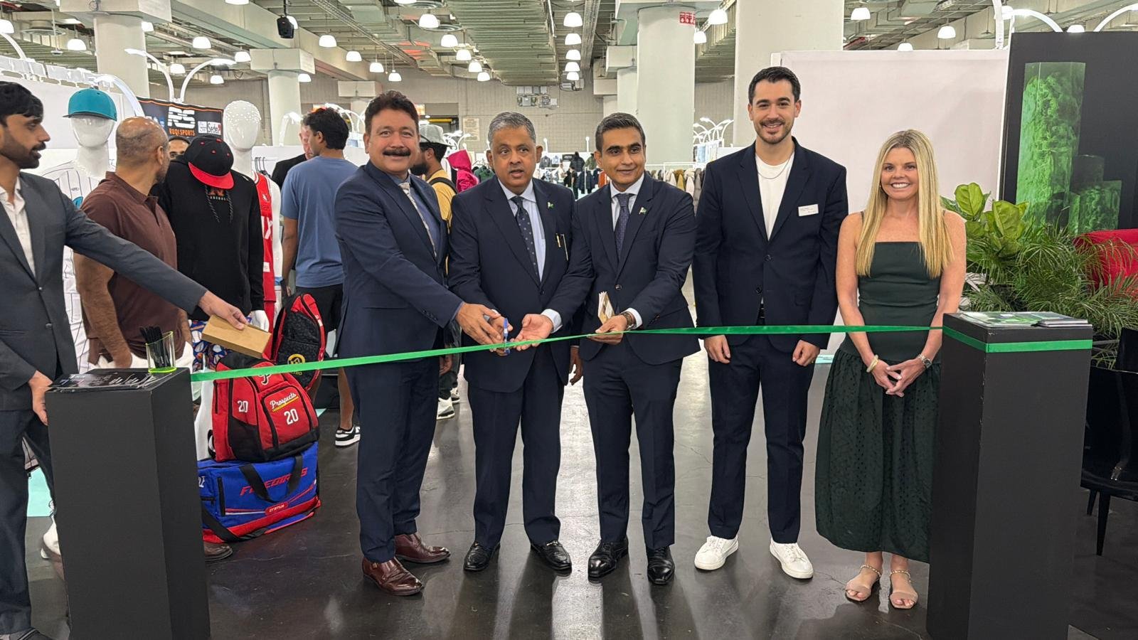 Pakistan Showcases Textile Strength at Texworld New York City 2026 (2)